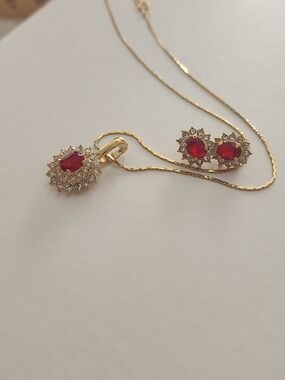 #24 Elegant Gold Necklace with Red Gemstone Pendant Earings Set
